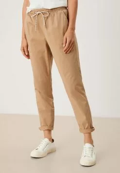 S.Oliver Jogginghose - Dark Sand 11 S.Oliver Jogginghose - Dark Sand -Hosen Elegante Boutique 0f87fba3794c46428567c18d4d7588b7 1