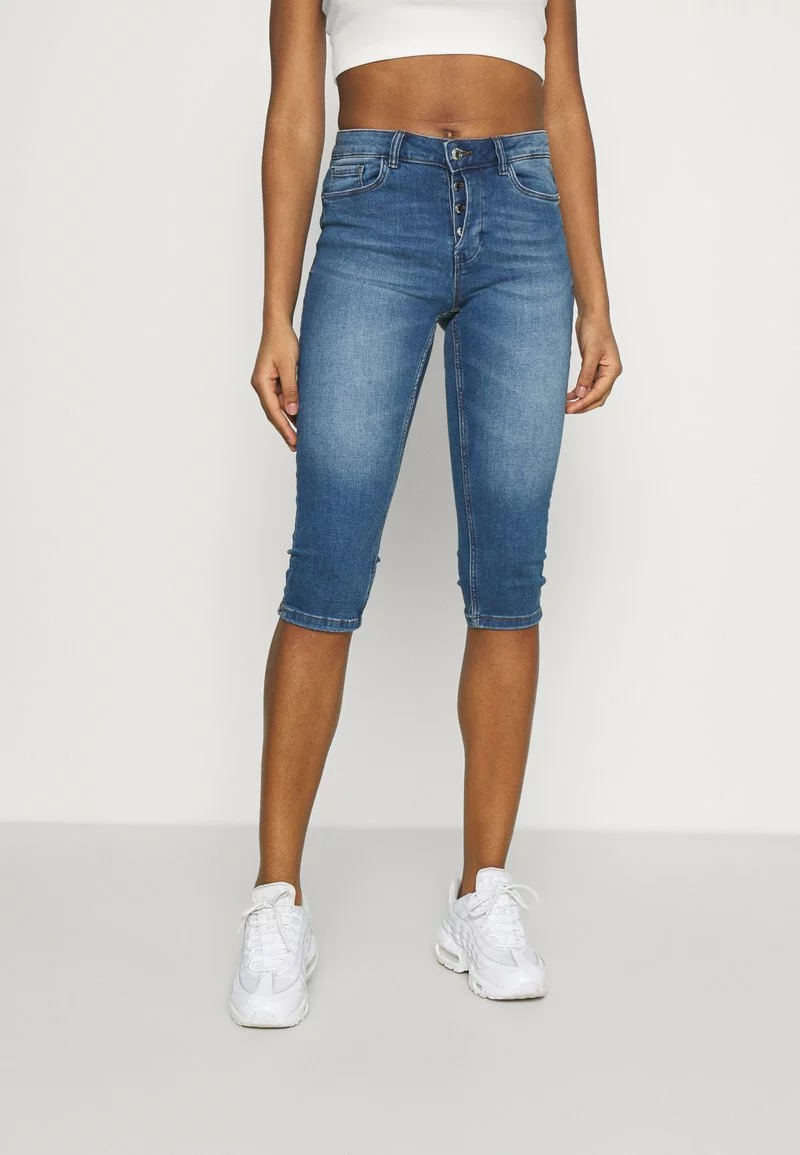 Vero Moda VMSEVEN - Jeans Shorts - Medium Blue Denim 1 Vero Moda VMSEVEN - Jeans Shorts - Medium Blue Denim