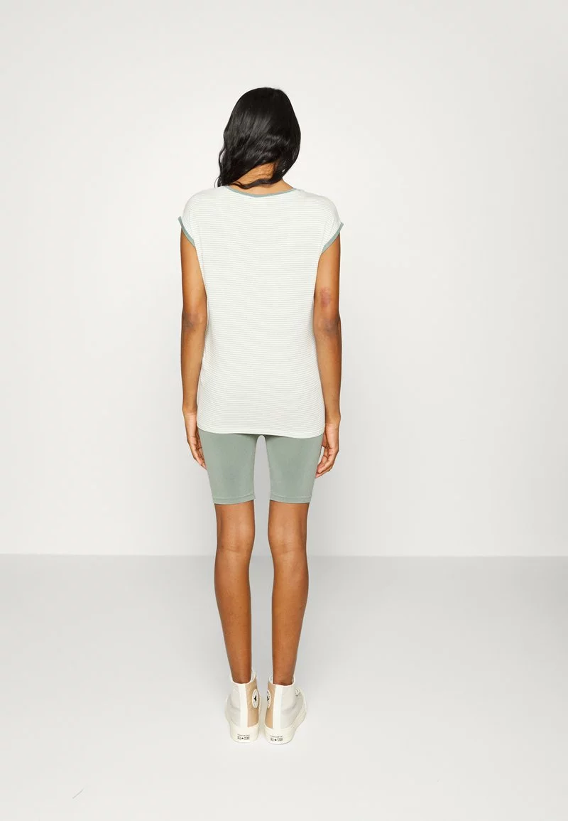 Mamalicious MLTIA JEANNE - Shorts - Laurel Wreath 3 Mamalicious MLTIA JEANNE - Shorts - Laurel Wreath - Image 3