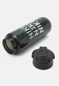 Nike Sportswear RENEW RECHARGE CHUG BOTTLE 24 OZ UNISEX - Trinkflasche - Black/black/white 8 Nike Sportswear RENEW RECHARGE CHUG BOTTLE 24 OZ UNISEX - Trinkflasche - Black/black/white -Hosen Elegante Boutique 1b61a1d0408f44ee985eb089776dc1ea