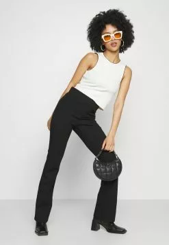 Gina Tricot Petite LUNA TROUSERS - Stoffhose - Black -Hosen Elegante Boutique 1ebf5fefe1b543f782b0c5589528538b