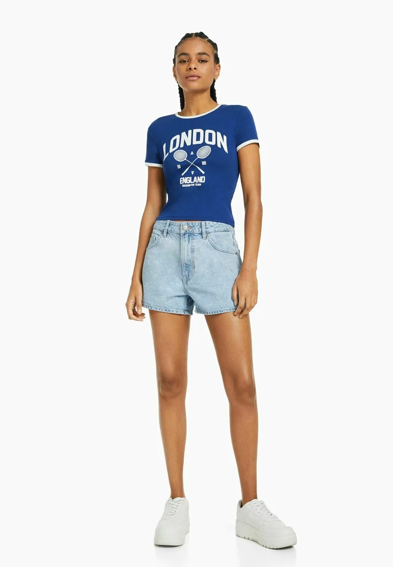 BERSHKA MOM FIT - Jeans Shorts - Light Blue 2 BERSHKA MOM FIT - Jeans Shorts - Light Blue - Image 2