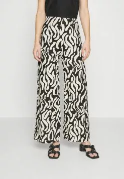 Faithfull The Brand OTTAVIO - Stoffhose - Black 11 Faithfull The Brand OTTAVIO - Stoffhose - Black -Hosen Elegante Boutique 261d9504155941deb8cf5751ccc21d42 1