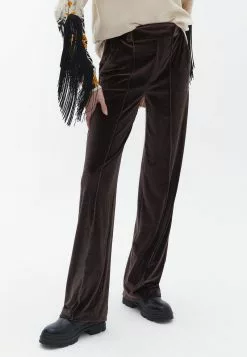 Oxxo MIT VORDERSEITIGEM NAHTVERLAUF - Stoffhose - Java 10 Oxxo MIT VORDERSEITIGEM NAHTVERLAUF - Stoffhose - Java -Hosen Elegante Boutique 2ad57dc5901849f695865fcbc156f168 1