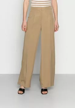 Selected Femme SLFTINNI-PORTA WIDE PANT - Stoffhose - Kelp 11 Selected Femme SLFTINNI-PORTA WIDE PANT - Stoffhose - Kelp -Hosen Elegante Boutique 2fdab1f591ce468eb6a83f3edb0ba41c 1