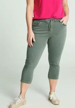 Cassis CORSAIRE - Jeans Shorts - Khaki