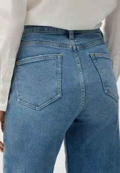 S.Oliver MET GERAFELDE ZOOM - Flared Jeans - Himmelblau 8 S.Oliver MET GERAFELDE ZOOM - Flared Jeans - Himmelblau -Hosen Elegante Boutique 4c8ec61ea4434abab46976f0b97bf9be