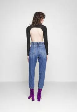 Pinko FLEXI MADDIE MOM SLOUCHY - Jeans Relaxed Fit - Lavaggio Vintage Medio -Hosen Elegante Boutique 53411ff2b4ea46358fa99f8b5e6ec278