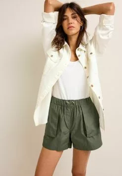 Next UTILITY STANDARD - Shorts - Khaki Green -Hosen Elegante Boutique 535d5c1397024c6a90c9719634781d65 1