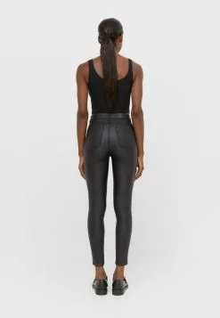 Stradivarius MIT SUPERHOHEM BUND - Stoffhose - Black -Hosen Elegante Boutique 593389d615cf44e4821474b848a3454c