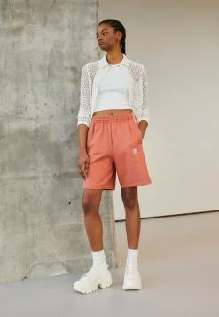 Adidas Originals ADICOLOR CLASSICS BERMUDA - Shorts - Magic Earth 8 Adidas Originals ADICOLOR CLASSICS BERMUDA - Shorts - Magic Earth -Hosen Elegante Boutique 66375b856dd34e389213daebb7ac359a