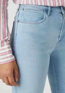 Wrangler Jeans Slim Fit - Blau 9 Wrangler Jeans Slim Fit - Blau -Hosen Elegante Boutique 6dbbae4d5129414aba3122ff2fef3ca3