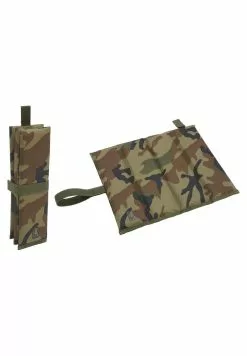 Brandit SIT MAT FOLDED - Sonstige Accessoires - Brown/olive -Hosen Elegante Boutique 72cace11fc3043fe862c25f774cd41bf