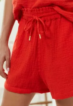 Next CRINKLE STANDARD - Shorts - Red 8 Next CRINKLE STANDARD - Shorts - Red -Hosen Elegante Boutique 72d1d45e9b4048d5a3a93dd119840d2e