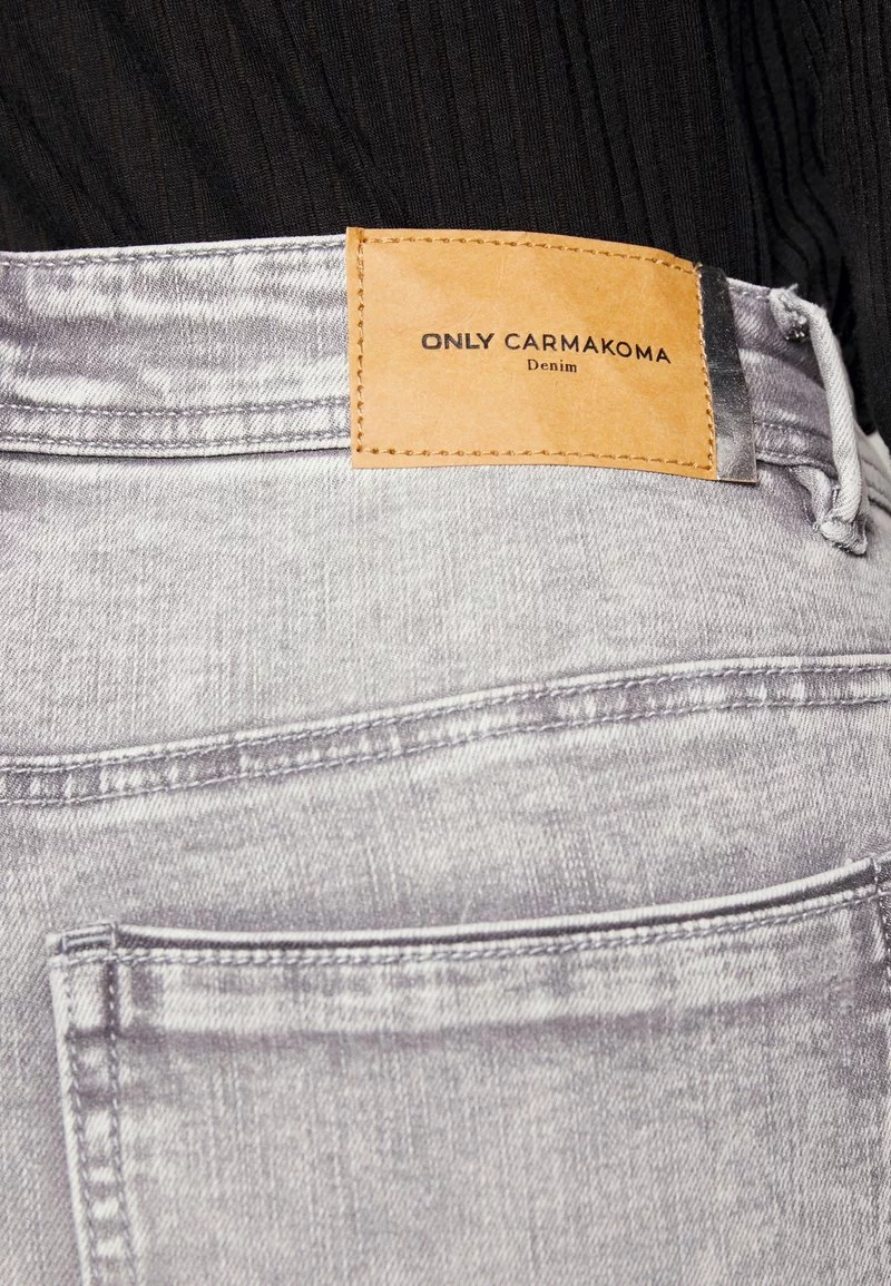 ONLY CARMAKOMA CARSALLY KNICKERS - Jeans Shorts - Medium Grey Denim 5 ONLY CARMAKOMA CARSALLY KNICKERS - Jeans Shorts - Medium Grey Denim - Image 5