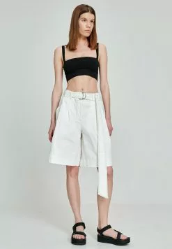 MONOSUIT MILANO - Jeans Shorts - Weiß