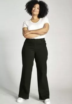 Ulla Popken MONY REISSVERSCHLUSSTASCHEN - Jeans Bootcut - Dark Blue Denim 11 Ulla Popken MONY REISSVERSCHLUSSTASCHEN - Jeans Bootcut - Dark Blue Denim -Hosen Elegante Boutique 92cdf6363d8a4a2bad8c55ef7d96e829