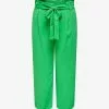 ONLY CARMAKOMA CURVY EINFARBIGE - Stoffhose - Summer Green