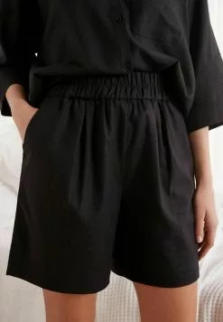 Next STANDARD - Shorts - Black