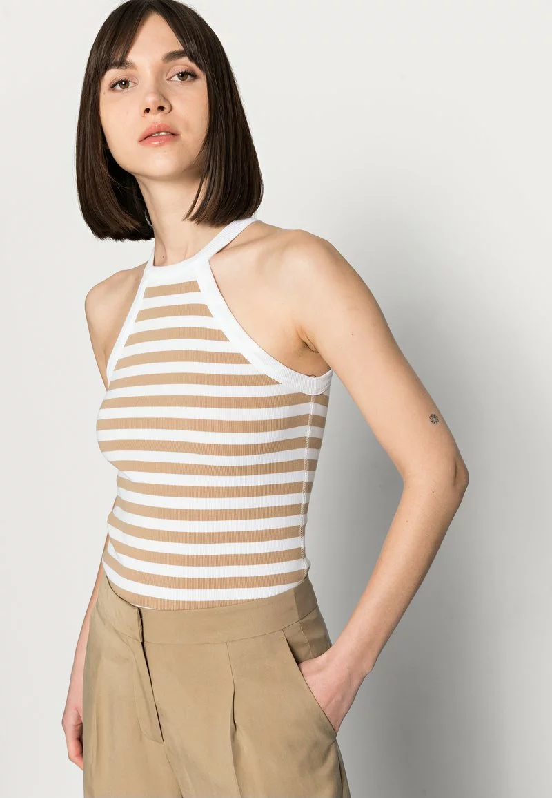 Selected Femme SLFTINNI-PORTA WIDE PANT - Stoffhose - Kelp 4 Selected Femme SLFTINNI-PORTA WIDE PANT - Stoffhose - Kelp - Image 4