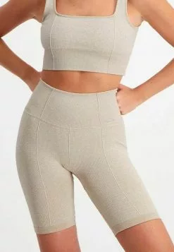 Aim’n® LUXE SEAMLESS BIKER - Shorts - Beige