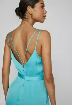 Vila TRÄGER - Jumpsuit - Capri -Hosen Elegante Boutique a2ae7d9ae25a4b07a6d88b6b5fe67bd4