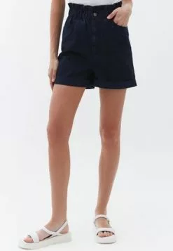 Oxxo MIT USED DETAILS - Jeans Shorts - White Denim 11 Oxxo MIT USED DETAILS - Jeans Shorts - White Denim -Hosen Elegante Boutique a47d63980b194eae8f85dd299b08470c