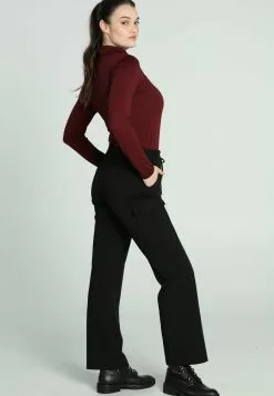 Cassis Jogginghose - Black 8 Cassis Jogginghose - Black -Hosen Elegante Boutique abcb47e5b4c04071a0df189fa1df9dc6