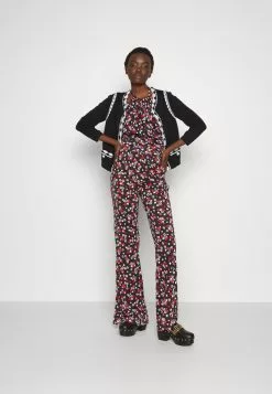 MOSCHINO ALL OVER HEARTS - Jumpsuit - Black 8 MOSCHINO ALL OVER HEARTS - Jumpsuit - Black -Hosen Elegante Boutique acbecd2e1fe44b8f9fb6abb26d635ab6