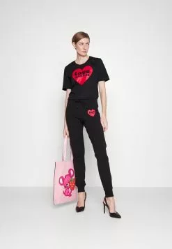 LOVE MOSCHINO Jogginghose - Black -Hosen Elegante Boutique ad54a59d118449729caf31877947c882