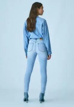 Stradivarius PUSH-UP - Jeans Skinny Fit - Light Blue Denim 8 Stradivarius PUSH-UP - Jeans Skinny Fit - Light Blue Denim -Hosen Elegante Boutique b45dad967b0f4c62a805020c28340f38