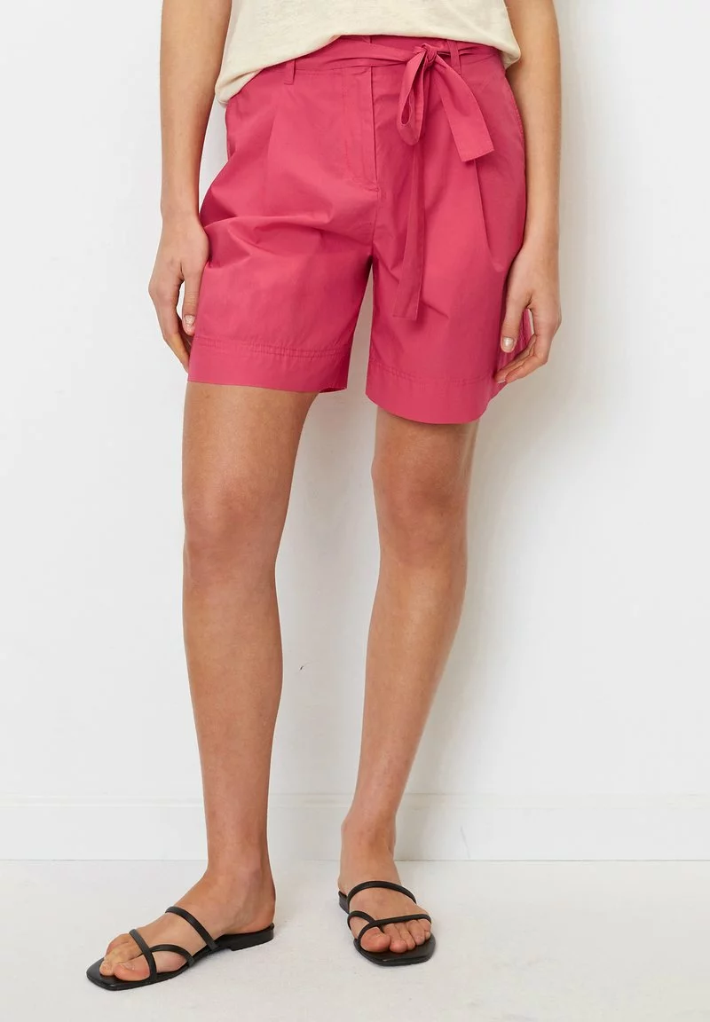 Marc O'Polo HIGH RISE PLEATS BELT - Shorts - Dahlia Pink 1 Marc O'Polo HIGH RISE PLEATS BELT - Shorts - Dahlia Pink