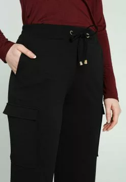 Cassis Jogginghose - Black 9 Cassis Jogginghose - Black -Hosen Elegante Boutique b95099981b7a4b1e9f7b7d4e2b4d1558