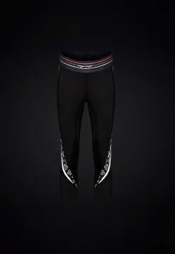 MAYA MAYA RUNNING ANAMI - Shorts - Black 9 MAYA MAYA RUNNING ANAMI - Shorts - Black -Hosen Elegante Boutique bd7b34ad2a464c5ebf7eef6ac0f6c5df