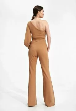 Figl Jumpsuit - Beige -Hosen Elegante Boutique bfde4f731983434eaf193513a921afbd