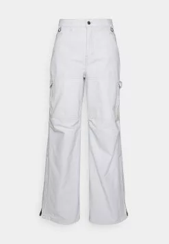 Wood Wood BRITNEY TROUSERS - Stoffhose - White 10 Wood Wood BRITNEY TROUSERS - Stoffhose - White -Hosen Elegante Boutique c2f75aa6fb694cd1b3c866a0e9d58fa2