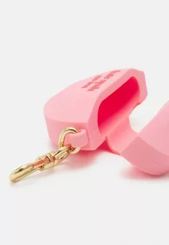 Kate Spade New York BONBON CANDY HEART AIRPOD PRO CASE - Sonstige Accessoires - Pink 9 Kate Spade New York BONBON CANDY HEART AIRPOD PRO CASE - Sonstige Accessoires - Pink -Hosen Elegante Boutique c3a65963a76e4ee5921f4a82ac321218
