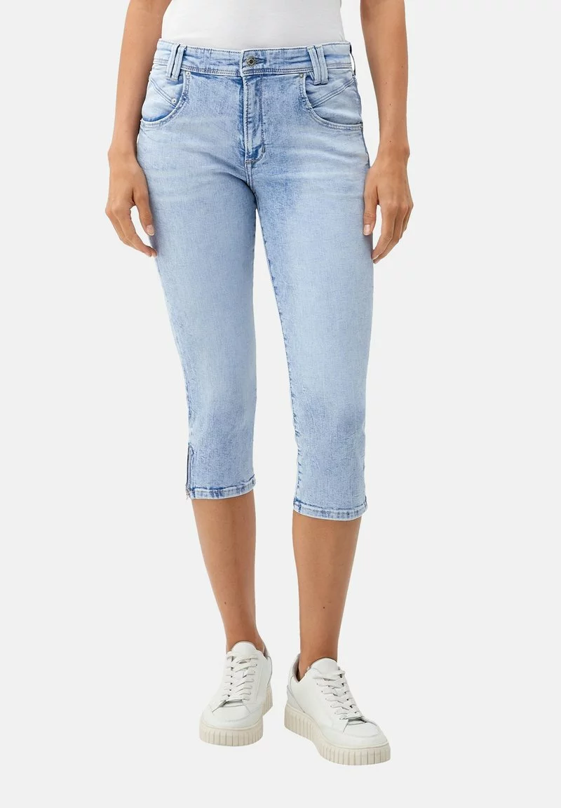 S.Oliver Jeans Shorts - Light Blue Sretche 1 S.Oliver Jeans Shorts - Light Blue Sretche