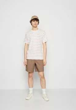 Redefined Rebel MARCUS - Shorts - Beige -Hosen Elegante Boutique d9a871bba3ae461ab7707bc48ec870c0