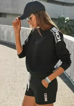 Bench Shorts - Schwarz