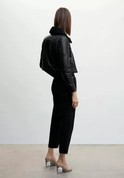 Mango MOM2000 - Jeans Straight Leg - Black Denim -Hosen Elegante Boutique e4162c845dbc4c9daec3dba7585d68b2