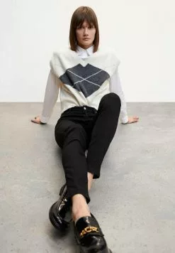 Mango ANNE - Jeans Slim Fit - Black Denim 10 Mango ANNE - Jeans Slim Fit - Black Denim -Hosen Elegante Boutique e50a43d697484343893ef7860dca27de