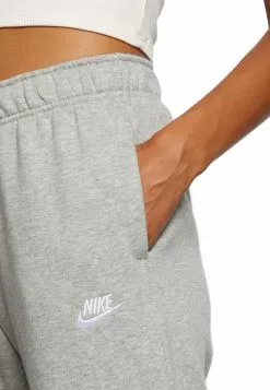 Nike Sportswear CLUB PANT - Jogginghose - Grey Heather/white -Hosen Elegante Boutique e9bb3849653340189614cc1fbb8bf0ca