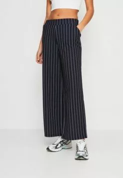 ONLY Stoffhose - Camel 10 ONLY Stoffhose - Camel -Hosen Elegante Boutique eebec60acbd740d992615145e19cc27b