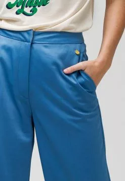 4funkyflavours RIFLE LOVE - Stoffhose - Blue 9 4funkyflavours RIFLE LOVE - Stoffhose - Blue -Hosen Elegante Boutique f52bfdf5be524c10b1a13022574b4a85