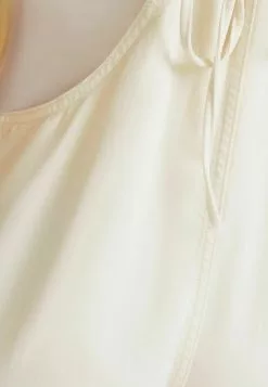 BERSHKA STRAPPY - Latzhose - Beige 11 BERSHKA STRAPPY - Latzhose - Beige -Hosen Elegante Boutique f6f88f028eae4878898a62faeb71a15c