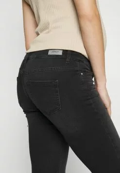 ONLY MATERNITY OLMBLUSH MID REABOX - Jeans Skinny Fit - Black 11 ONLY MATERNITY OLMBLUSH MID REABOX - Jeans Skinny Fit - Black -Hosen Elegante Boutique fc4d25231047464e95aa52744cbb1dcc