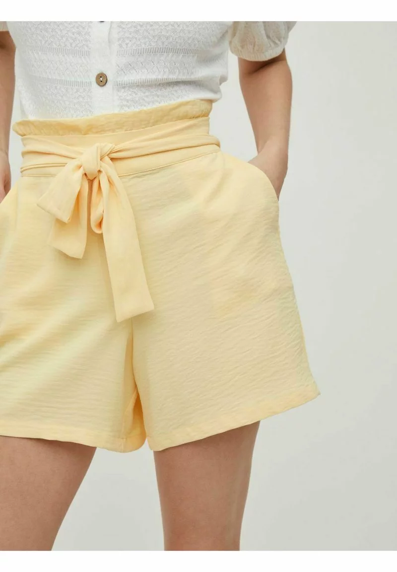 Vila VIRASHA HWRX - Shorts - Golden Haze 4 Vila VIRASHA HWRX - Shorts - Golden Haze - Image 4